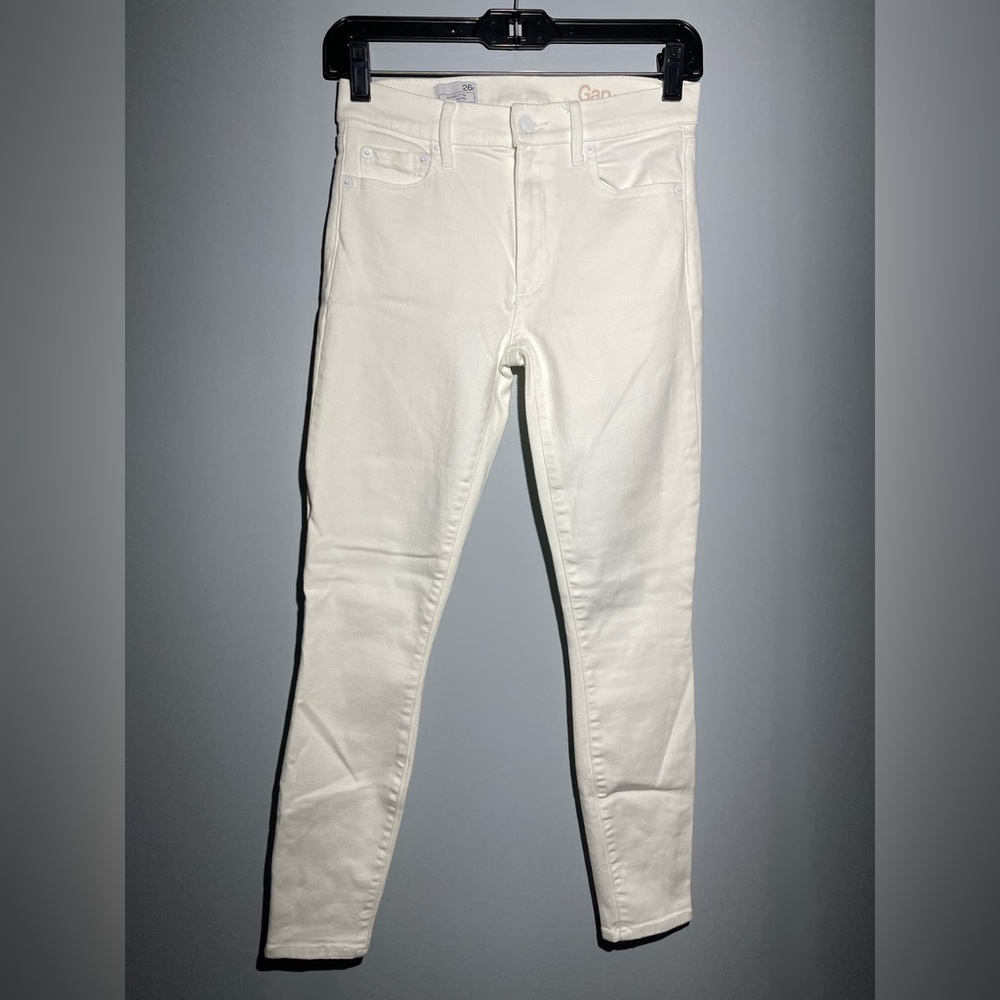 GAP Classic White Denim